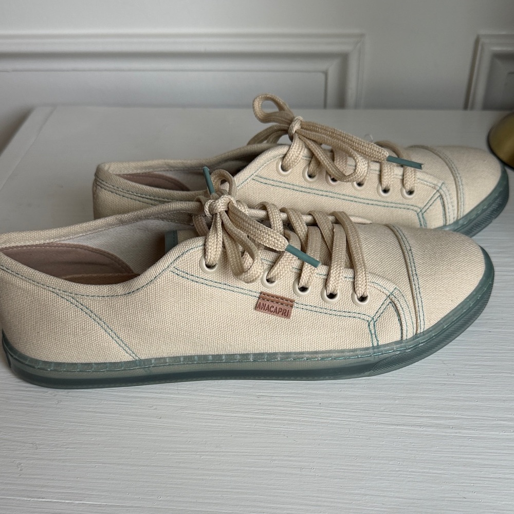 ANACAPRI Cream Canvas Sneakers with Sage Trim. NWOT. Size 7.5-8